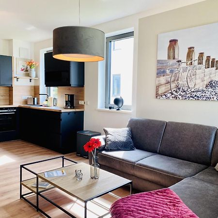 Ferienwohnung Auszeit In Den Parkvillen Carlota Und Candela Baabe Zewnętrze zdjęcie